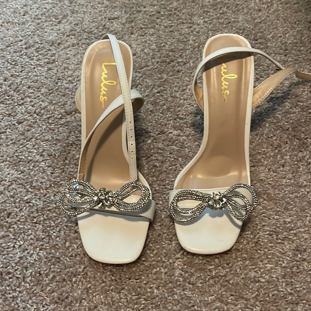 Lulus heels with cute bow detailing